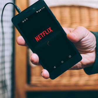 T-Mobile to Continue Free Netflix Offer Despite Streaming Giant’s