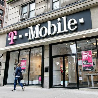 T-Mobile Offers Up 2 Extra Lines For Its One Plan, Increases Deprioritization Limit To 32 Gigabytes