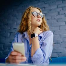 Google Lens starts rolling out to Apple devices via Google Photos